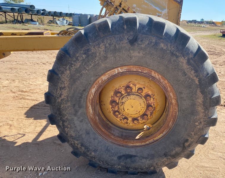 image for item DL6005 1993 Caterpillar 140G  motor grader
