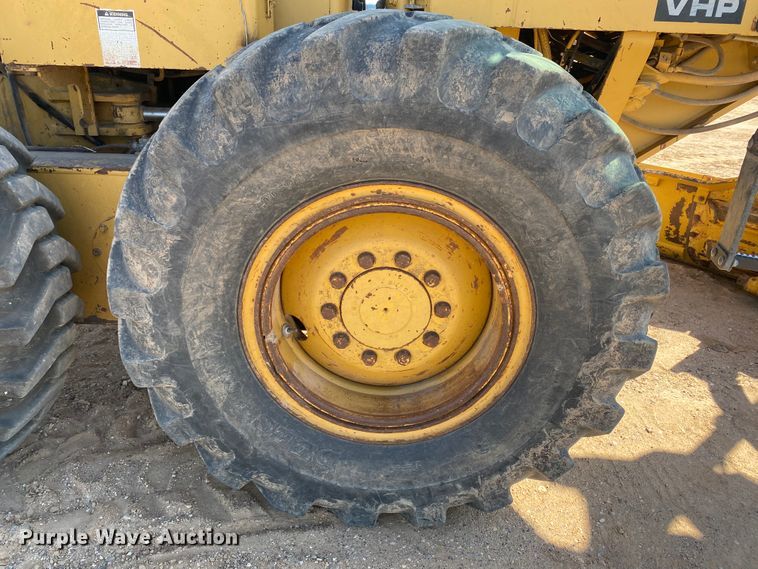 image for item DL6005 1993 Caterpillar 140G  motor grader