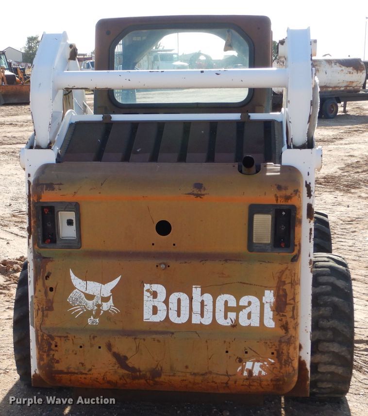 image for item DL6007 2001 Bobcat S175  skid steer loader