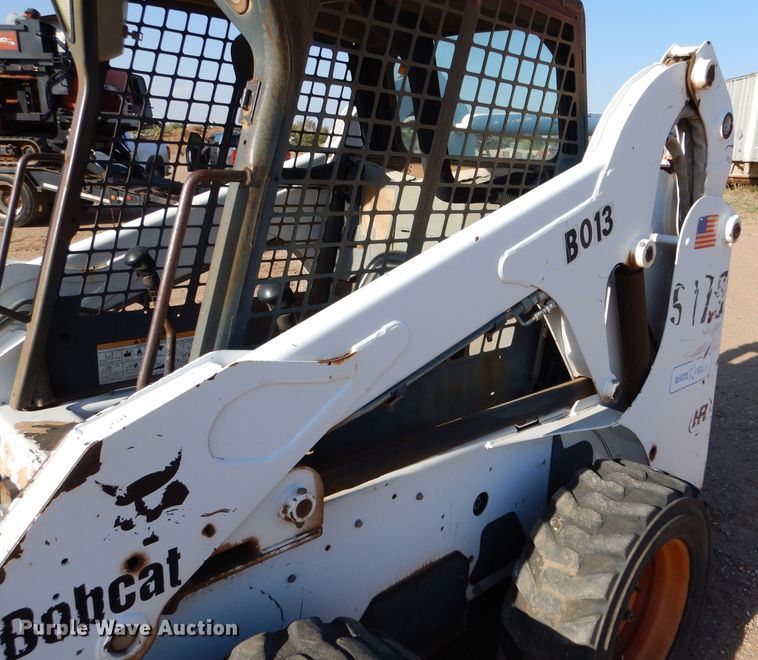 image for item DL6007 2001 Bobcat S175  skid steer loader