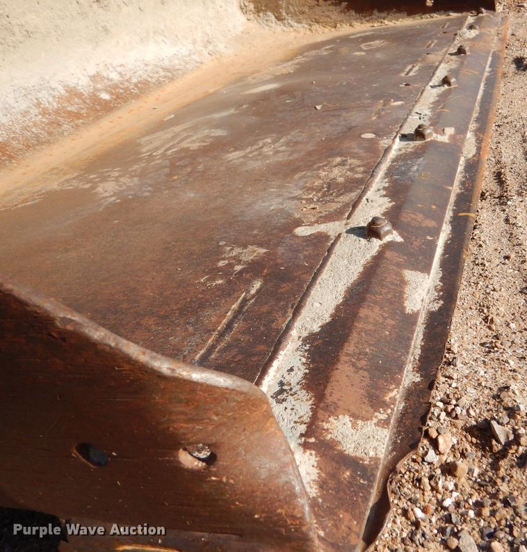 image for item DL6007 2001 Bobcat S175  skid steer loader