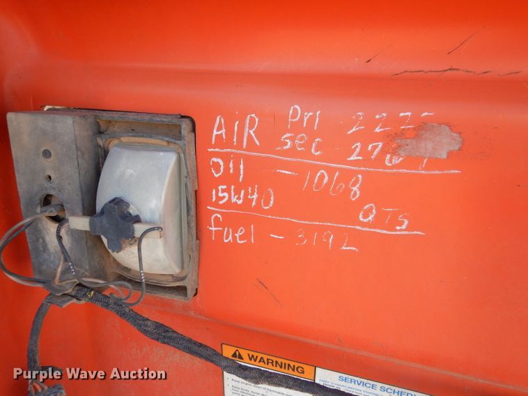 image for item DL6007 2001 Bobcat S175  skid steer loader