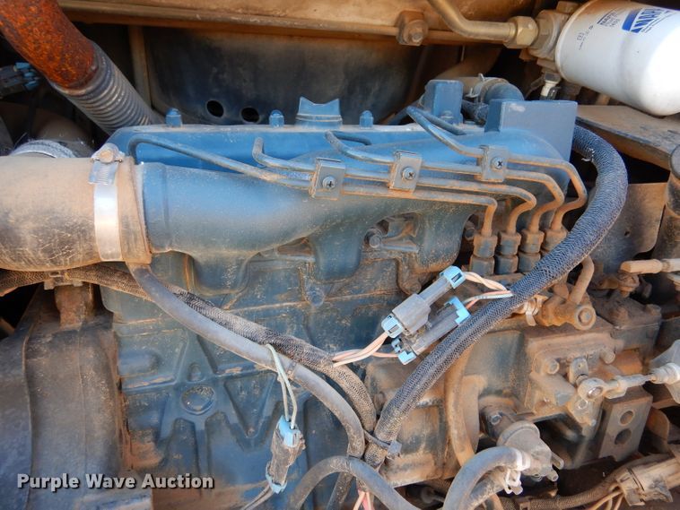 image for item DL6007 2001 Bobcat S175  skid steer loader