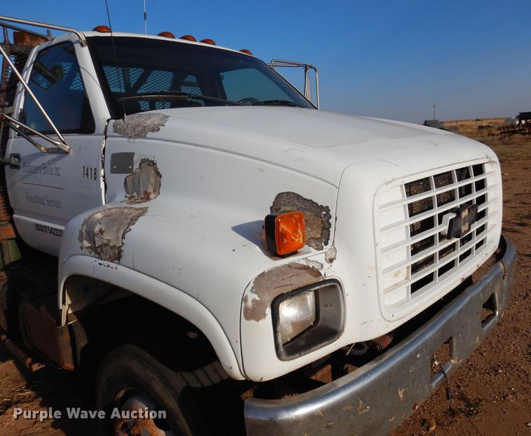 image for item DL6008 2000 Chevrolet C6500  winch truck