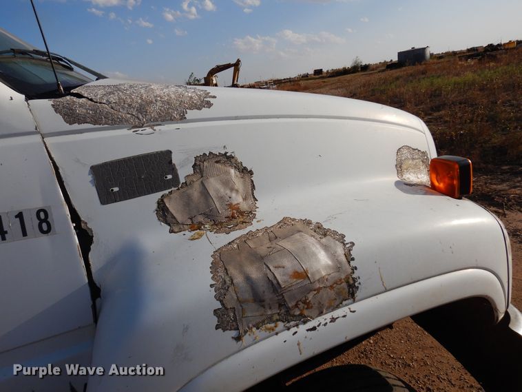 image for item DL6008 2000 Chevrolet C6500  winch truck