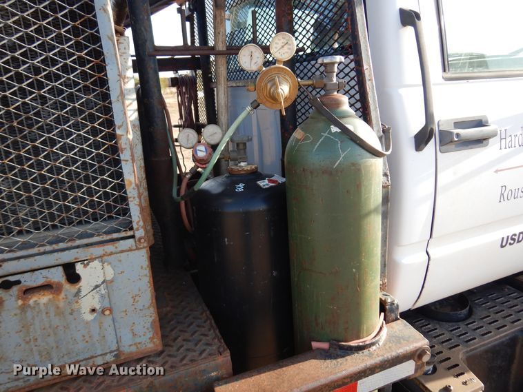 image for item DL6008 2000 Chevrolet C6500  winch truck