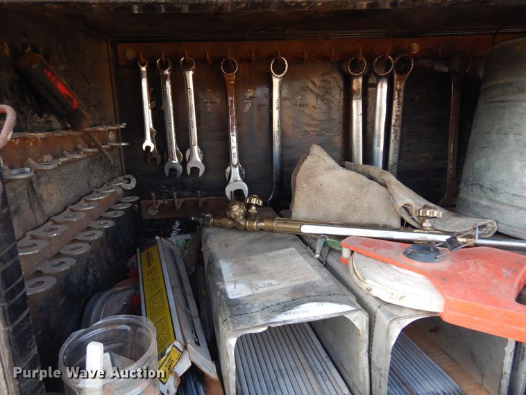 image for item DL6008 2000 Chevrolet C6500  winch truck