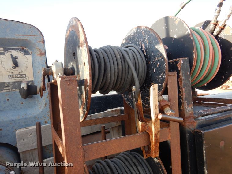 image for item DL6008 2000 Chevrolet C6500  winch truck