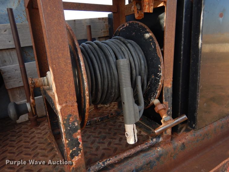 image for item DL6008 2000 Chevrolet C6500  winch truck