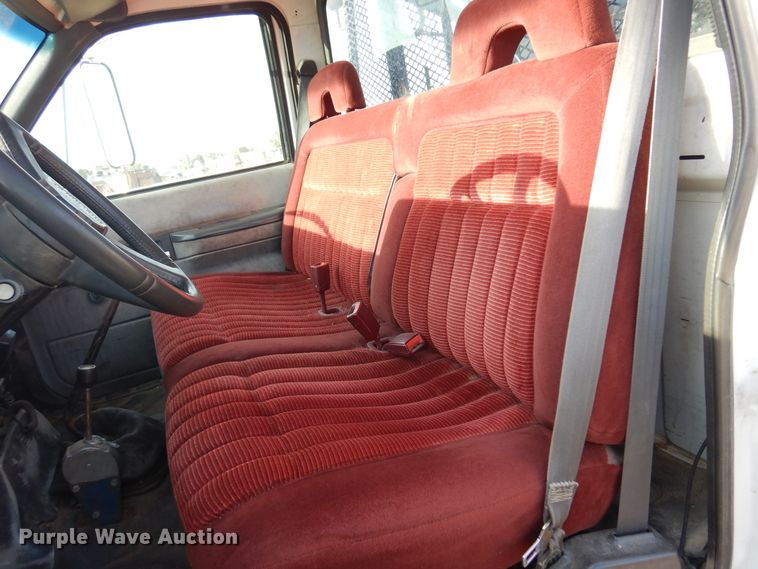 image for item DL6008 2000 Chevrolet C6500  winch truck