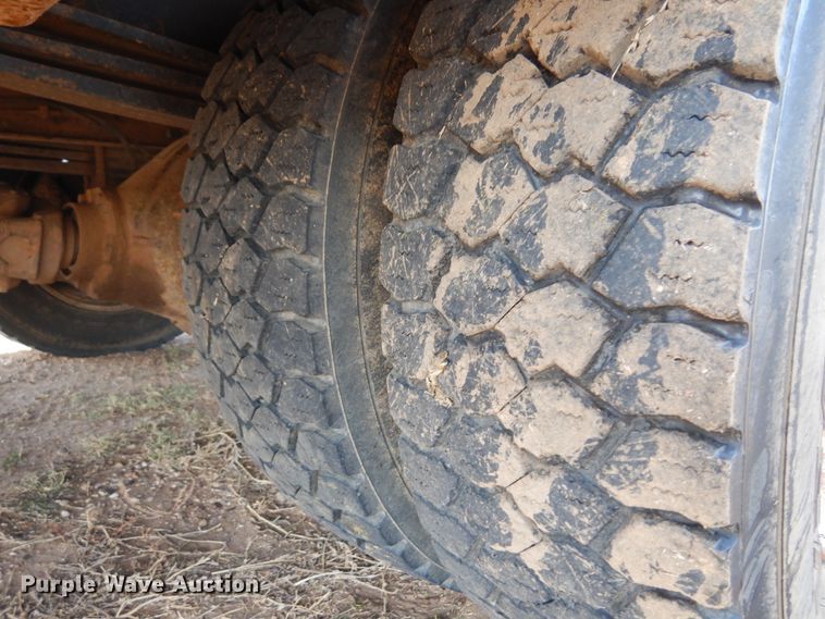 image for item DL6008 2000 Chevrolet C6500  winch truck