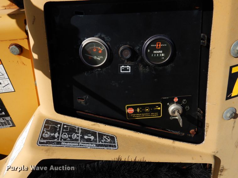 image for item DL6019 2005 Vermeer BC1000XL  wood chipper