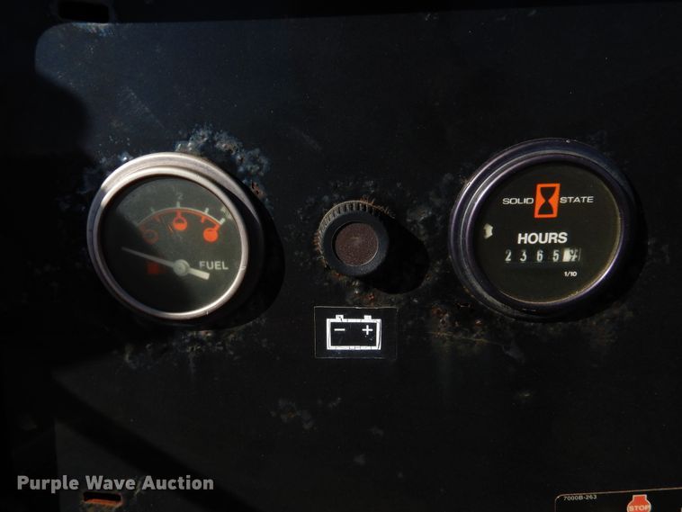 image for item DL6019 2005 Vermeer BC1000XL  wood chipper