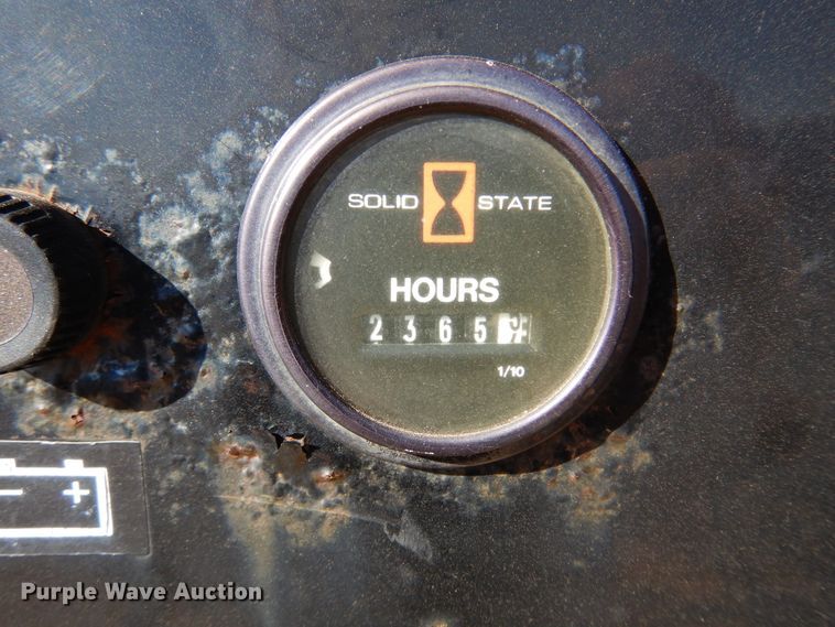 image for item DL6019 2005 Vermeer BC1000XL  wood chipper