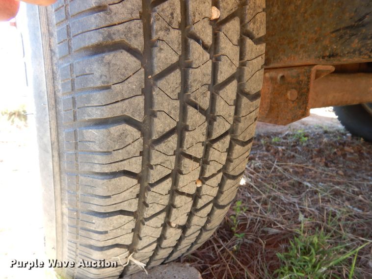 image for item DL6019 2005 Vermeer BC1000XL  wood chipper