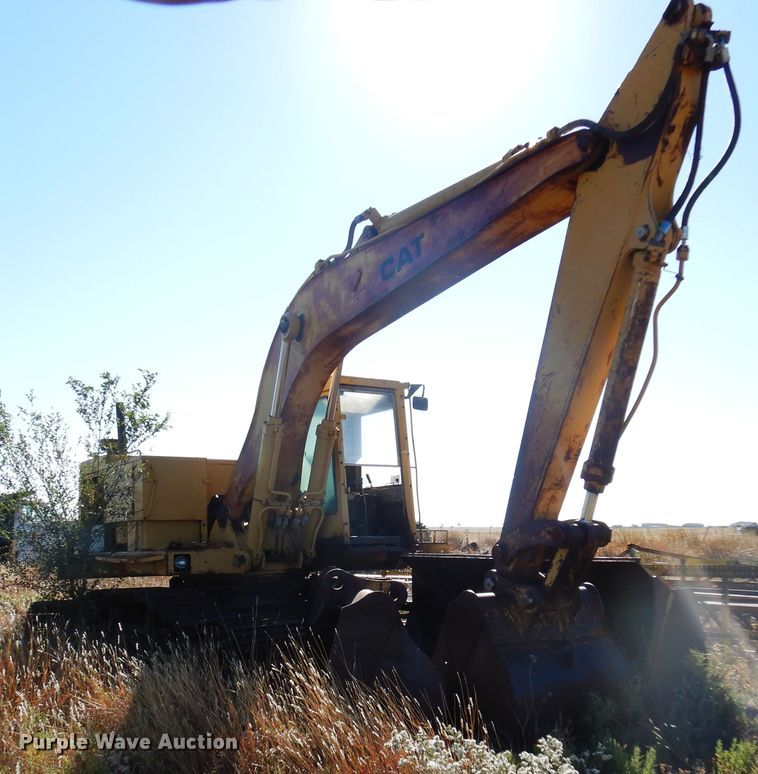 image for item DL6025 1991 Caterpillar 225D  excavator