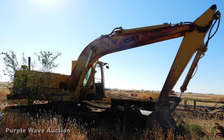 image for item DL6025 1991 Caterpillar 225D  excavator