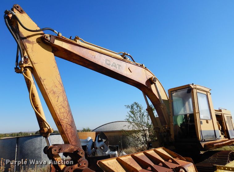 image for item DL6025 1991 Caterpillar 225D  excavator