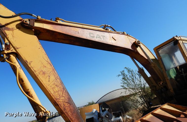 image for item DL6025 1991 Caterpillar 225D  excavator