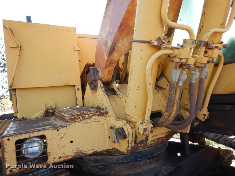 image for item DL6025 1991 Caterpillar 225D  excavator