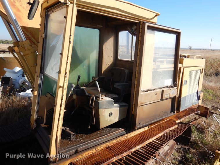 image for item DL6025 1991 Caterpillar 225D  excavator