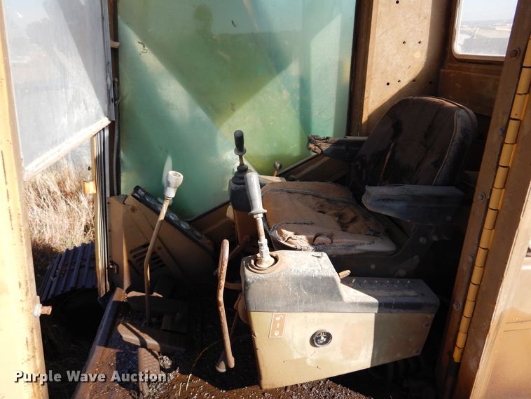 image for item DL6025 1991 Caterpillar 225D  excavator