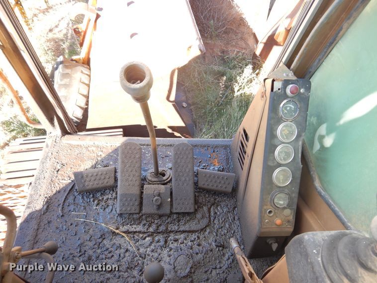 image for item DL6025 1991 Caterpillar 225D  excavator