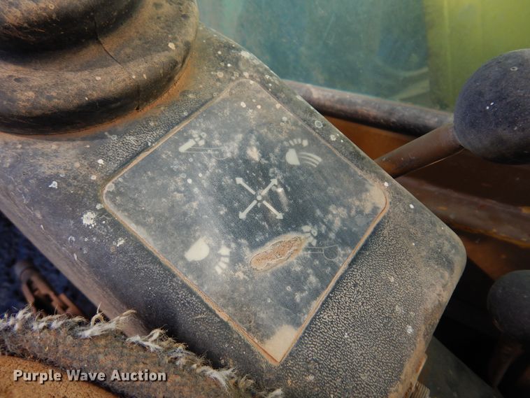 image for item DL6025 1991 Caterpillar 225D  excavator