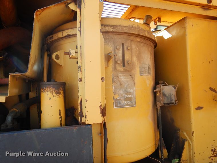 image for item DL6025 1991 Caterpillar 225D  excavator