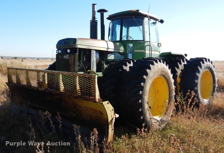 image for item DL6026 1983 John Deere 8650  4WD tractor