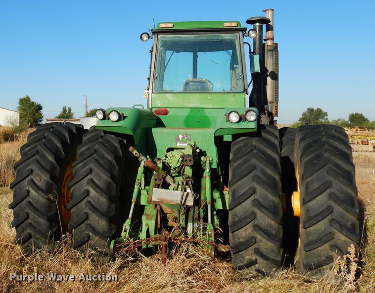 image for item DL6026 1983 John Deere 8650  4WD tractor