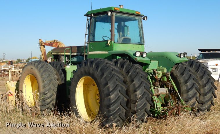 image for item DL6026 1983 John Deere 8650  4WD tractor
