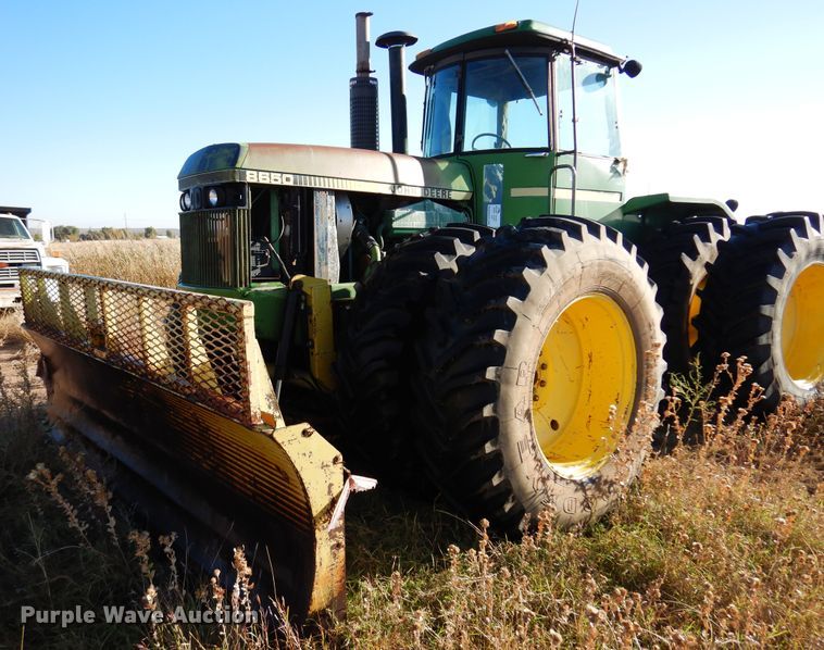 image for item DL6026 1983 John Deere 8650  4WD tractor