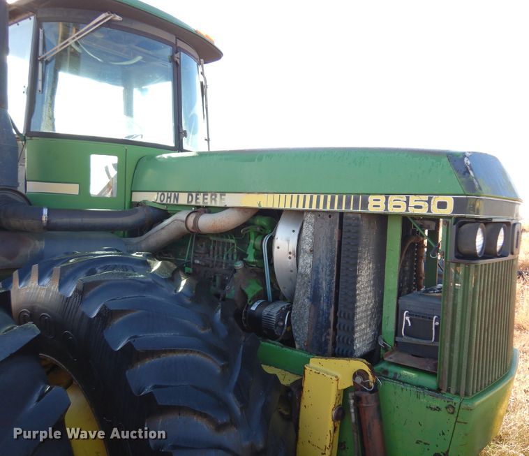image for item DL6026 1983 John Deere 8650  4WD tractor