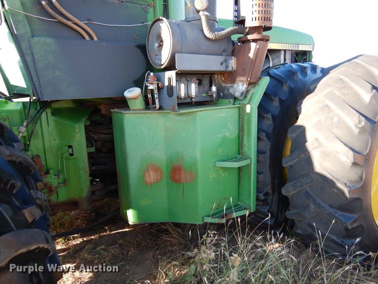 image for item DL6026 1983 John Deere 8650  4WD tractor