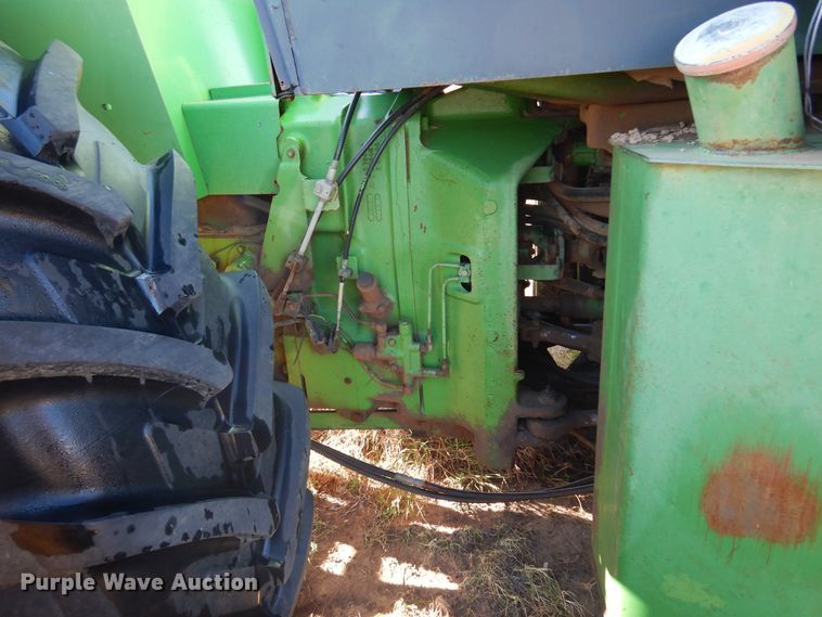 image for item DL6026 1983 John Deere 8650  4WD tractor