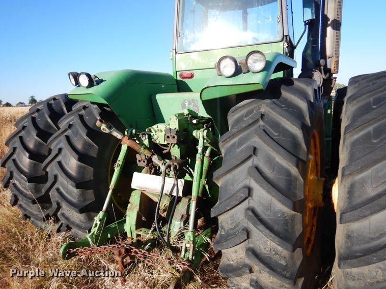 image for item DL6026 1983 John Deere 8650  4WD tractor