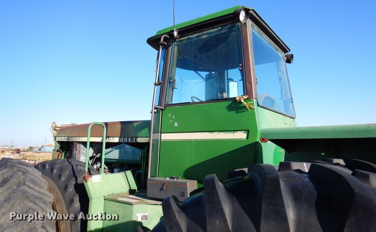 image for item DL6026 1983 John Deere 8650  4WD tractor