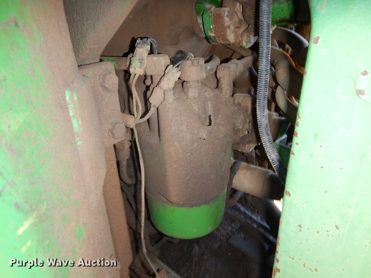 image for item DL6026 1983 John Deere 8650  4WD tractor