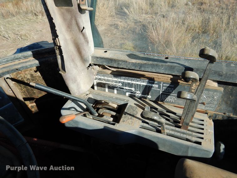 image for item DL6026 1983 John Deere 8650  4WD tractor