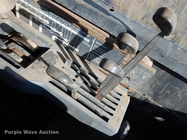 image for item DL6026 1983 John Deere 8650  4WD tractor