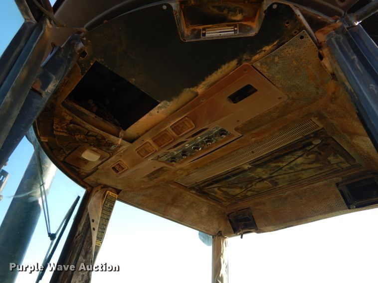 image for item DL6026 1983 John Deere 8650  4WD tractor