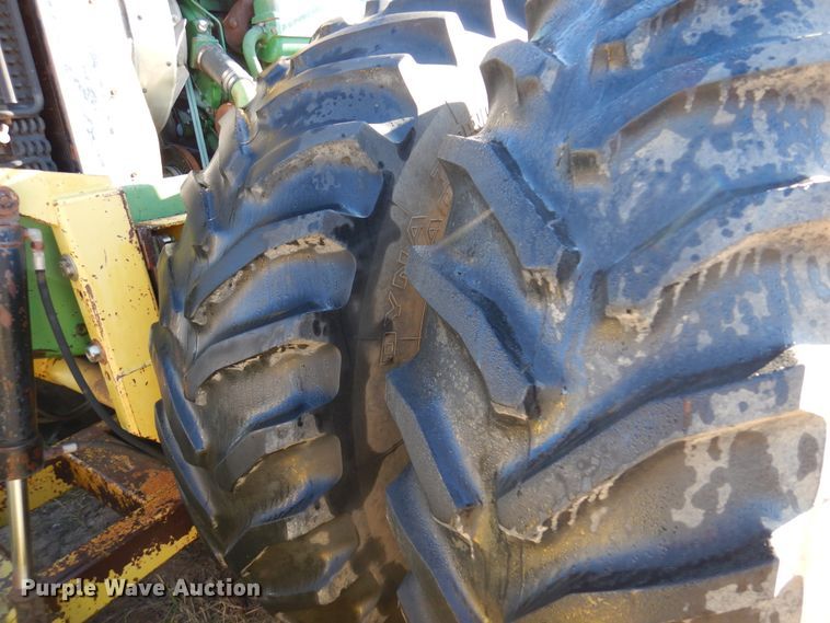 image for item DL6026 1983 John Deere 8650  4WD tractor