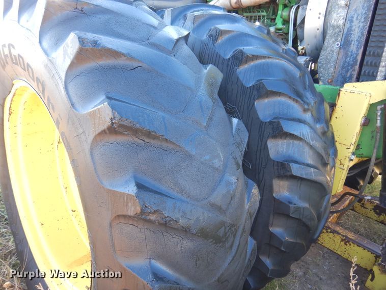 image for item DL6026 1983 John Deere 8650  4WD tractor