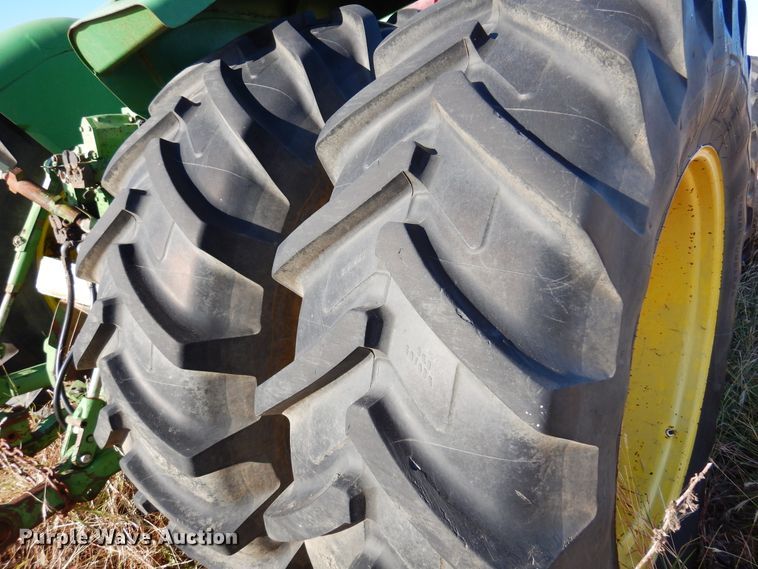 image for item DL6026 1983 John Deere 8650  4WD tractor