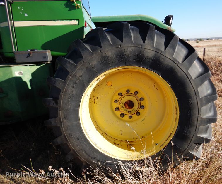 image for item DL6026 1983 John Deere 8650  4WD tractor