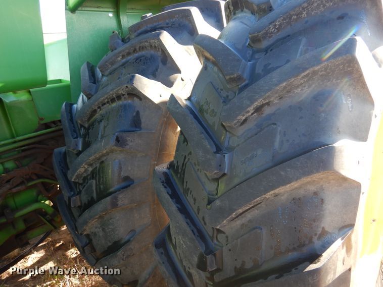 image for item DL6026 1983 John Deere 8650  4WD tractor