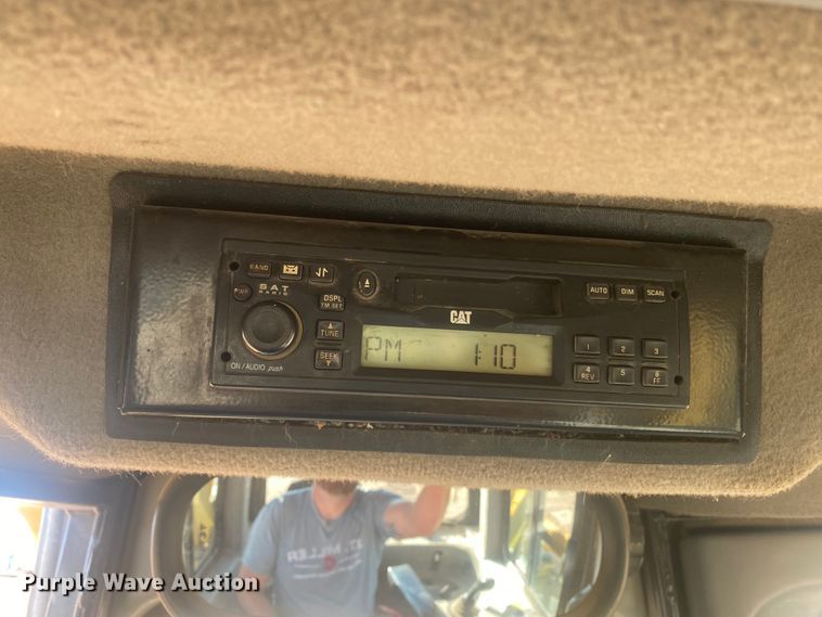 image for item DL6028 2006 Caterpillar D6R XL Series II  dozer