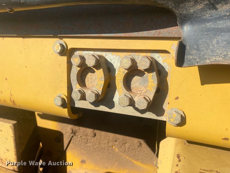 image for item DL6028 2006 Caterpillar D6R XL Series II  dozer