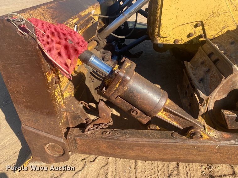 image for item DL6029 1984 Caterpillar D6D  dozer